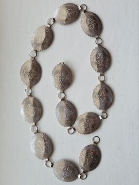Vintage Western Silver-Tone Oval Concho Link Belt - Women Jewelry